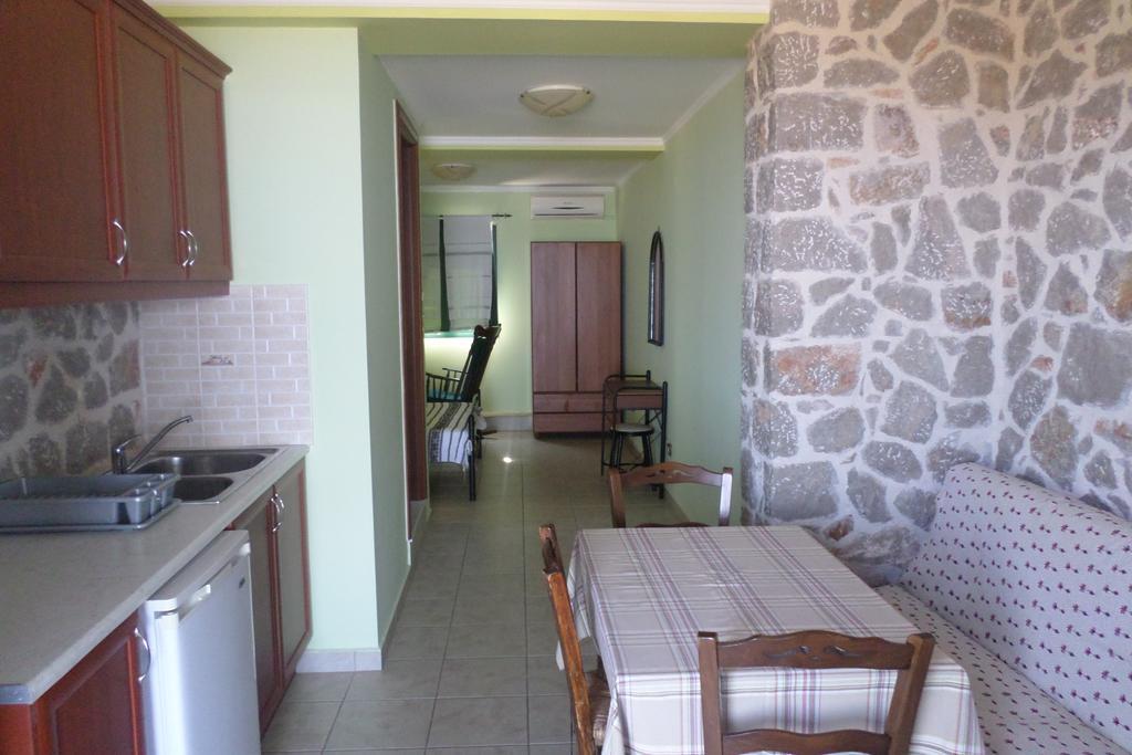 To Asteri Apartman Avgónima Kültér fotó