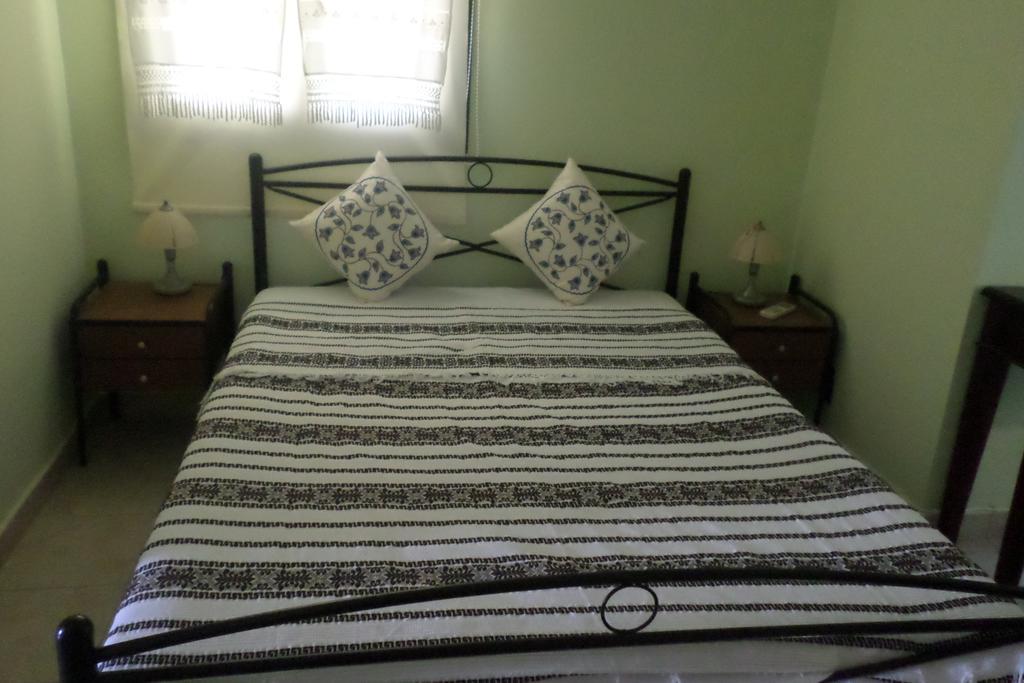 To Asteri Apartman Avgónima Kültér fotó