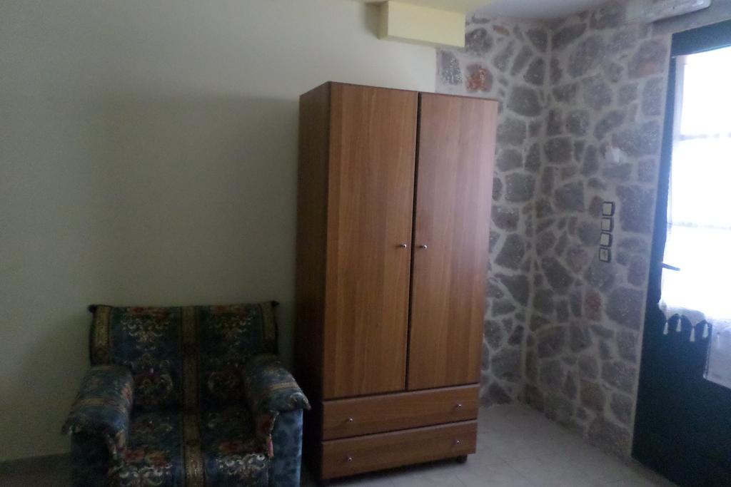 To Asteri Apartman Avgónima Kültér fotó
