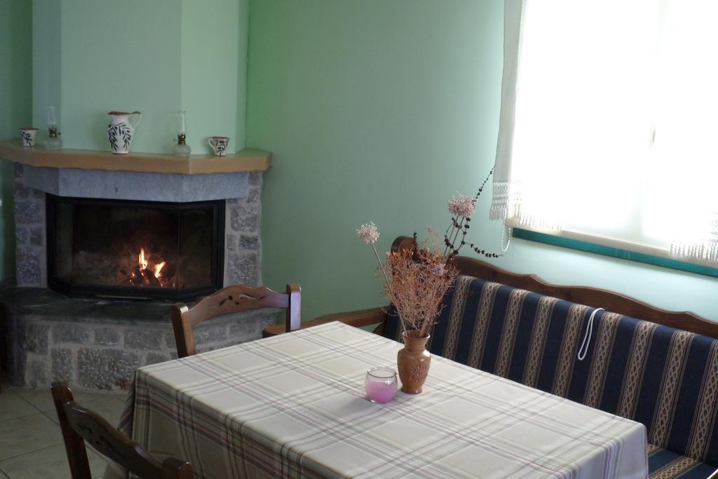 To Asteri Apartman Avgónima Szoba fotó