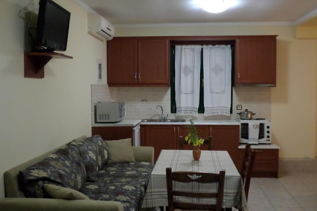 To Asteri Apartman Avgónima Kültér fotó