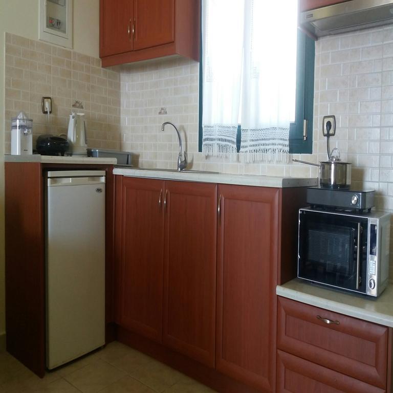 To Asteri Apartman Avgónima Kültér fotó