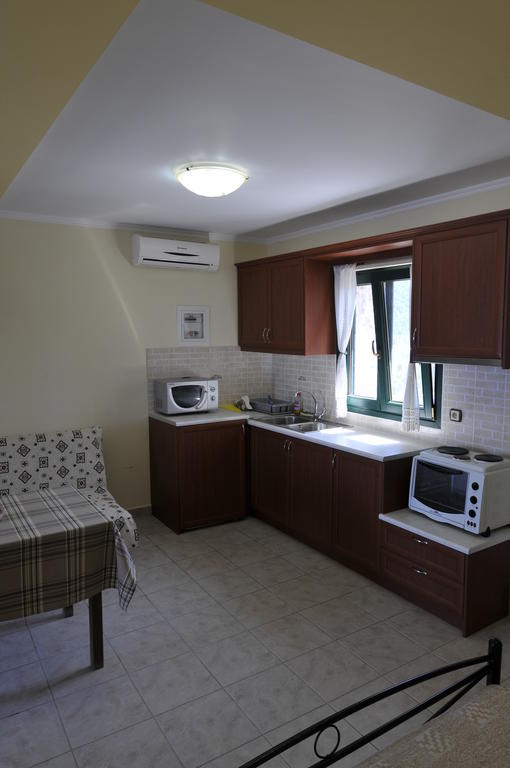 To Asteri Apartman Avgónima Kültér fotó
