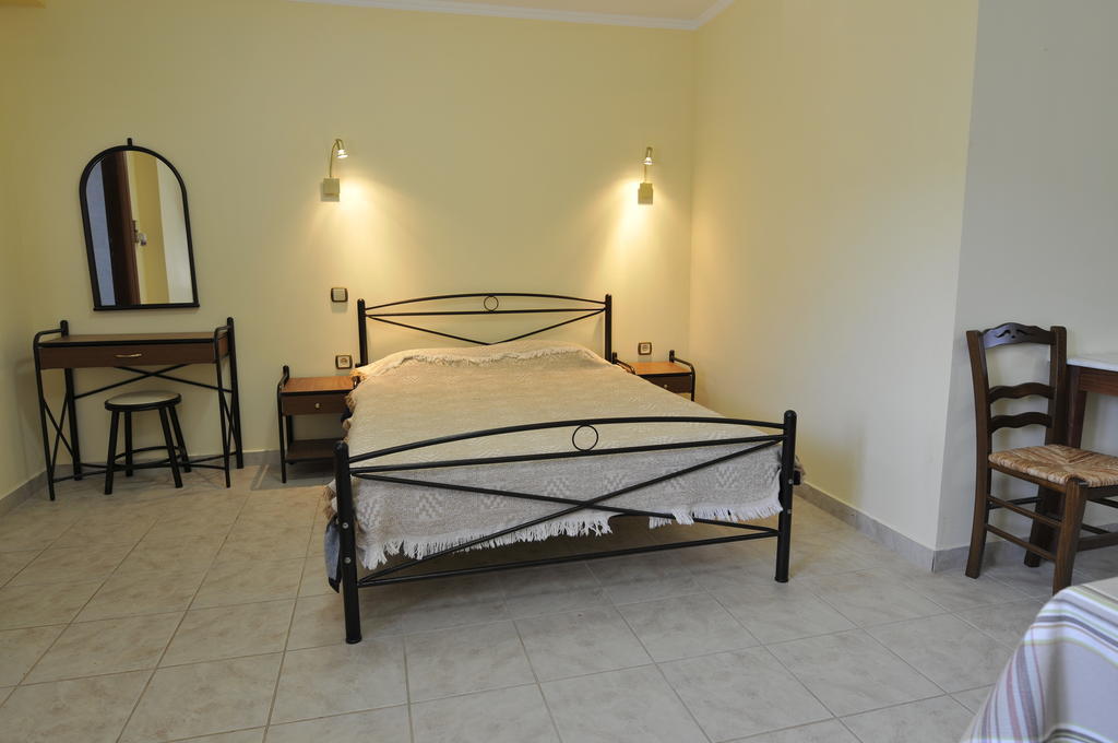 To Asteri Apartman Avgónima Kültér fotó