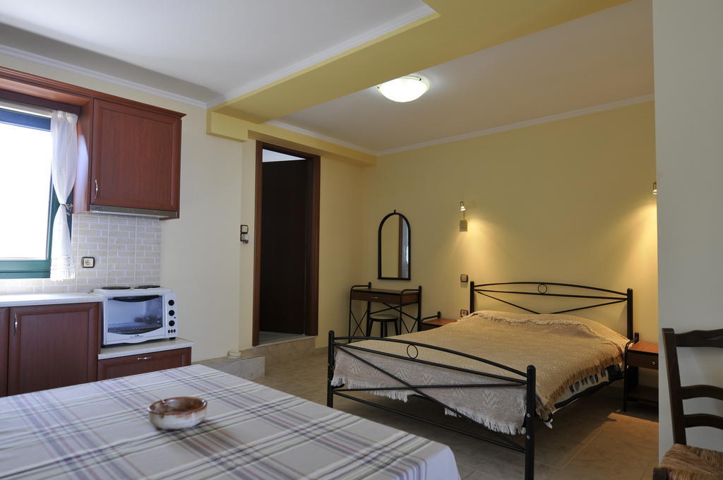 To Asteri Apartman Avgónima Kültér fotó