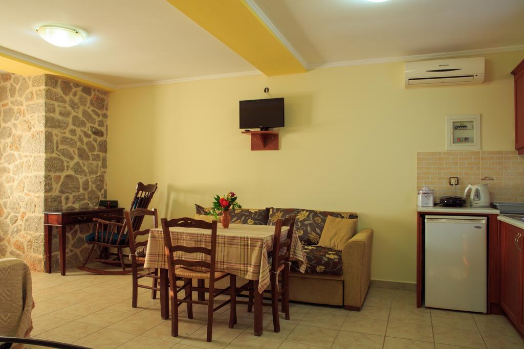 To Asteri Apartman Avgónima Kültér fotó