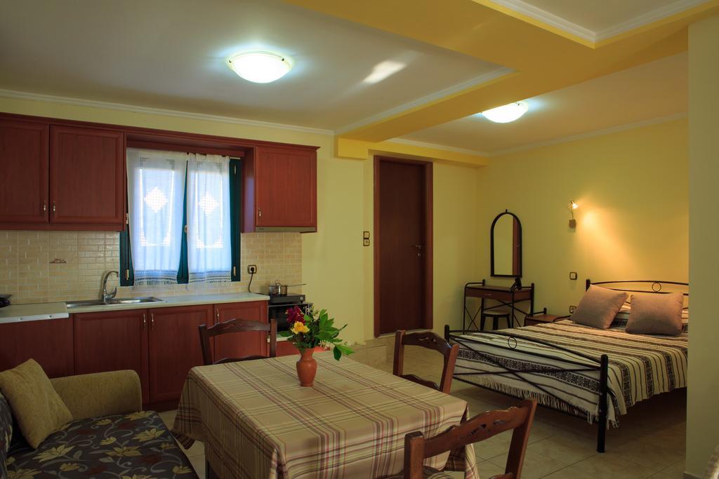 To Asteri Apartman Avgónima Kültér fotó